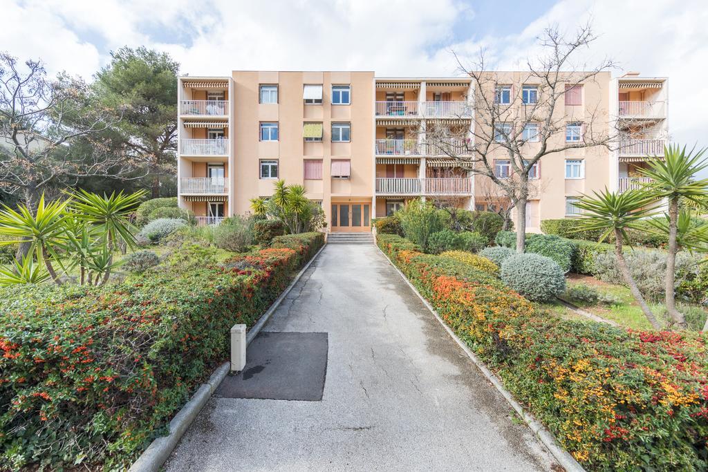 Appartement Les Elfes Le Pradet Exterior photo